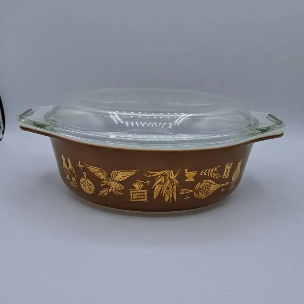 Pyrex Early American Oval Casserole Baking Dish with Lid 1.5 Qt Vintage #043
